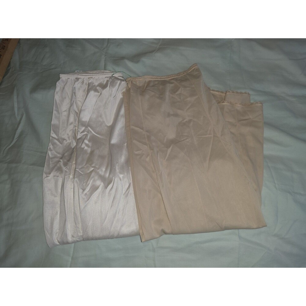 Vintage Vanity Fair & Warner's Half Slips Lot of 2 Nude White Lace Trim Size SM